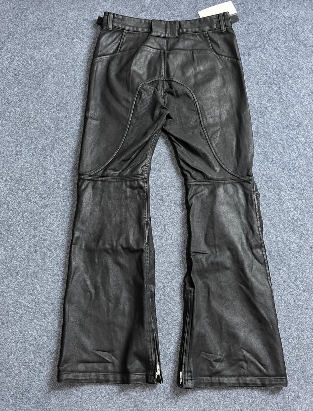 Arc Panel Coated Flare Pants 2